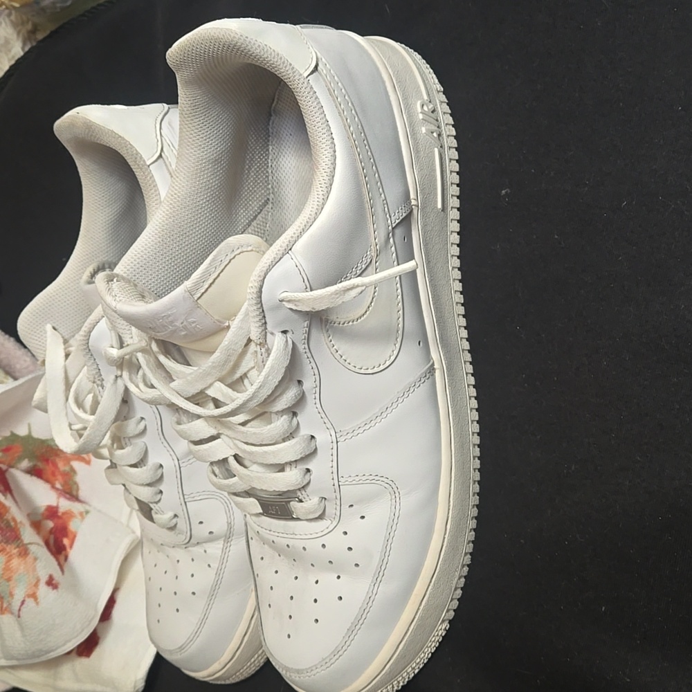 White Airforce Ones - Picture 5 of 6